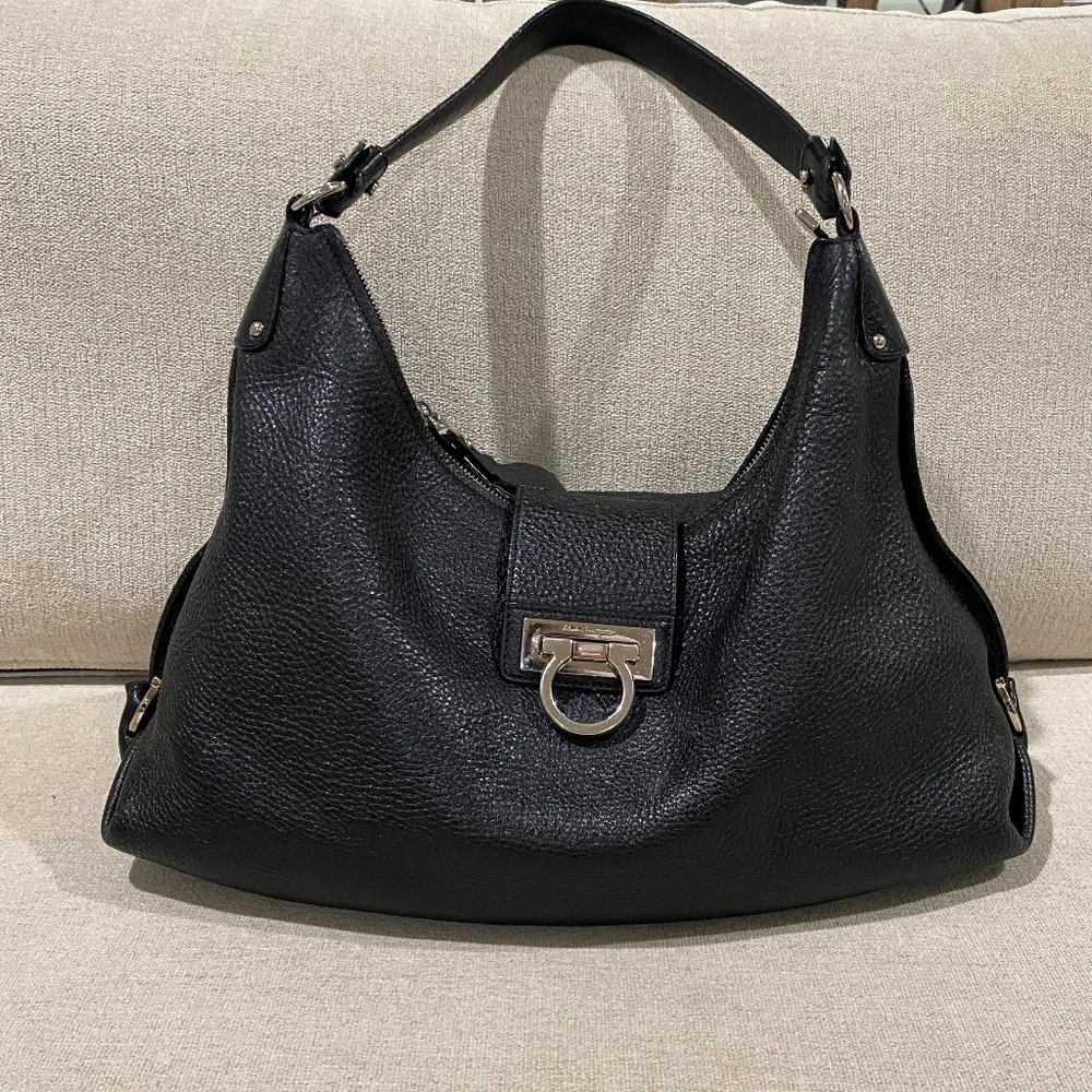 Salvatore ferragamo bag - Picture 3 of 17